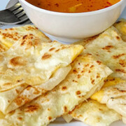 Roti with Satay Sauce 薄饼